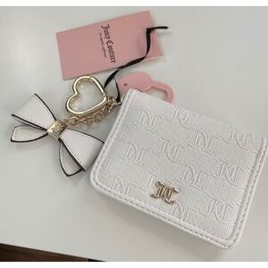 Juicy Couture White Monogram Card Case Key Fob Bow Keychain Wallet 13CDWKBU-MSW